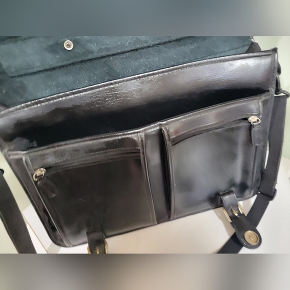 COACH leather attachet brief case. Laptop, files etc. Gorgeous many comp… - Picture 6 of 16